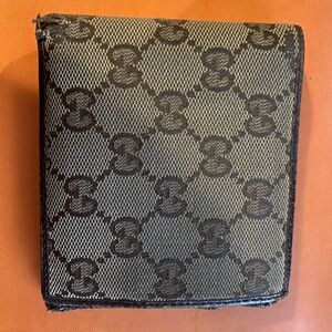 Gucci GG Supreme Bi-fold  Men's Wallet